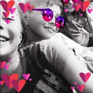 Meet your Posher, Abbey